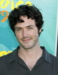 ������� ����� (Brendan Hines)